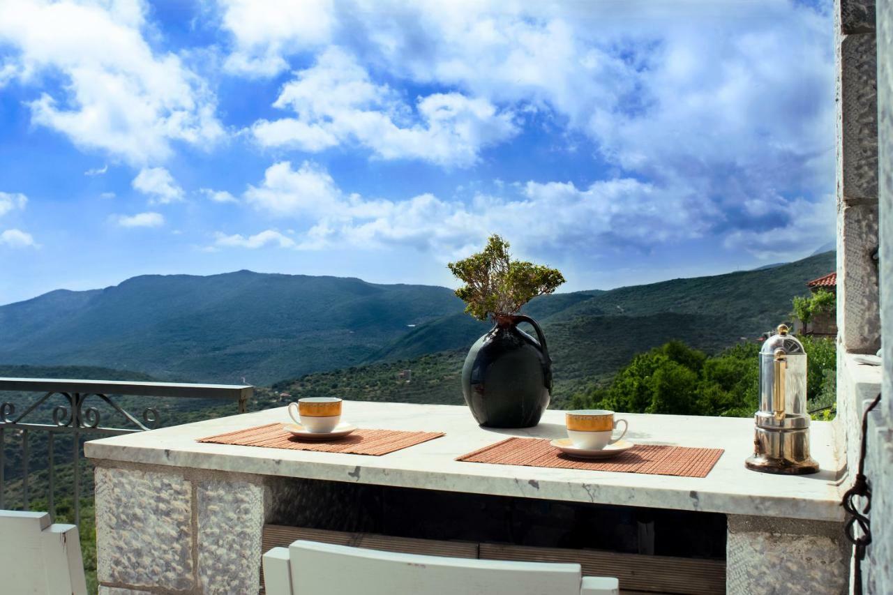 The Balcony Of Mani Villa Tseria Buitenkant foto